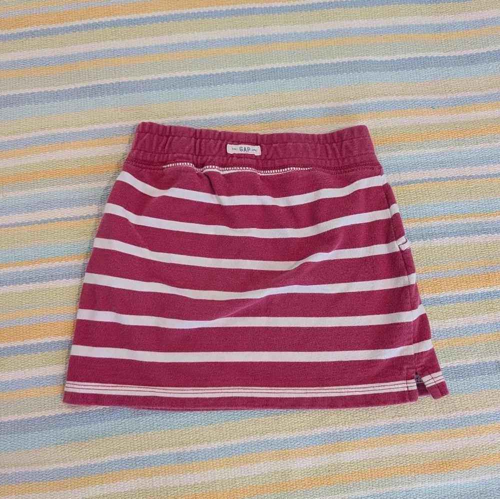 Girl's Gap Pink / White Striped Terry Skirt Size Small 6/7